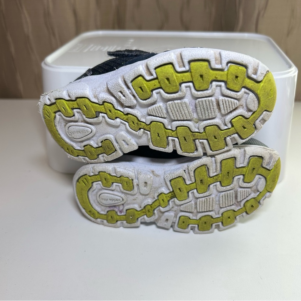 Stride Rite M2P Taylor Boy's 5.5 W Sneakers Washable Adjustable Dark Navy Yellow - Picture 7 of 15